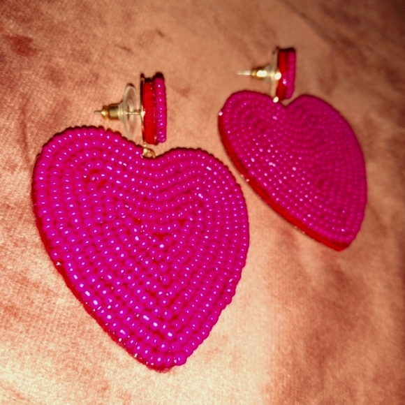Handmade Large Fuchsia Heart Beaded Earrings Seed Beads Statement Jewelry New - Picture 8 of 10